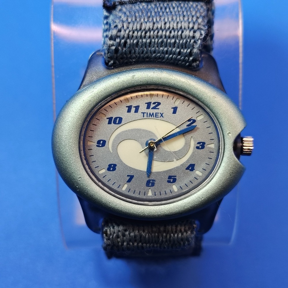 Vintage 2001 Timex Swirl Women's/Youth 31mm Quartz Sports Watch Nylon Strap